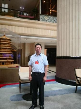 全國(guó)人大代表、航空工業(yè)陜飛部件廠飛機(jī)鉚接裝配鉗工 全國(guó)人大代表、航空工業(yè)陜飛部件廠飛機(jī)鉚接裝配鉗工